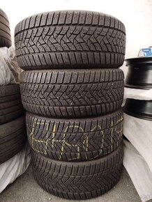 235/45 R18 zimné Dunlop - 1