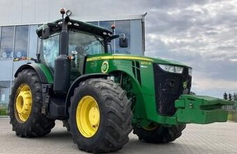 JOHN DEERE 8270R