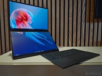 ASUS Zenbook Duo 2024 - OLED UX8406MA