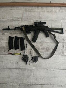 Predám airsoftovu zbraň ak74