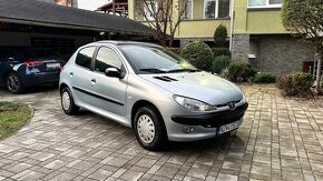 Peugeot 206 1.4 HDI 50kw rok 2002 180000km STK/EK do 11/2025