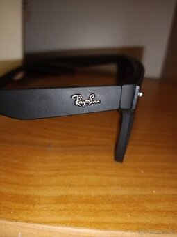 Ray-Ban