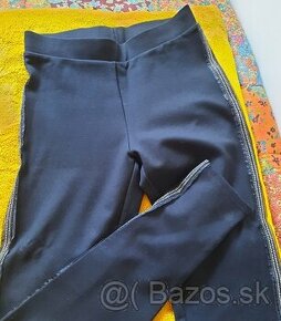Nové nohavice Zara s ozdobným pásom