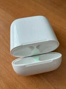 Nabíjacie puzdro Apple Airpods 1/2 Lightning A1602