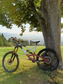 YT capra super enduro