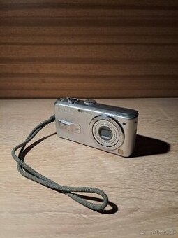 Panasonic Lumix DMC-LS2