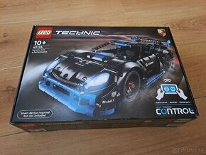 LEGO® Technic 42176 Závodní auto Porsche GT4 e Performance