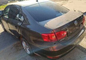 Volkswagen Jetta IV 2014 1.6 TDI PREDáM DVERE,  ZADNY NARAZN