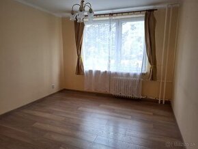 Veľký 3 izbový byt na ul M.R. Štefánika na prízemí, 88 m2