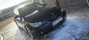 BMW E61 523i