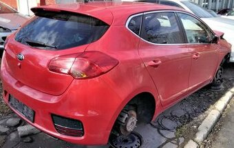 Kia Ceed 1.4 2017 predám  DVERE, MOTOR G4LC, BLATNÍK, PREVOD