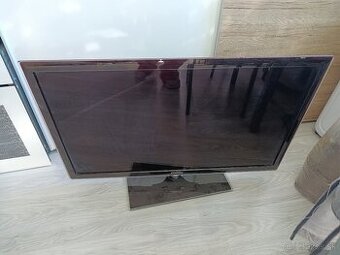 Samsung SMART TV 101cm uhlopriečka NEFUNKČNÝ - 1