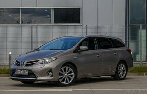 Toyota Auris 1.8 I VVT-i HybridSD Style - 1