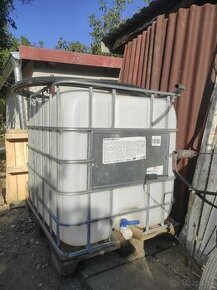 Plastova nadrz IBC kontajner 1000l