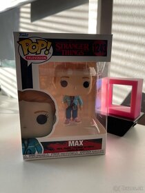 pop stranger things max - 1