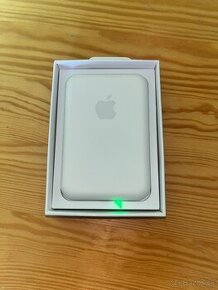 Apple battery pack