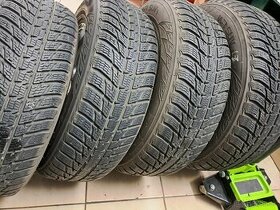 NOKIAN WR SUV 3 215/70 R16