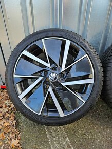 Zimní alu kola Vega 19" Škoda Superb 235/40 R19