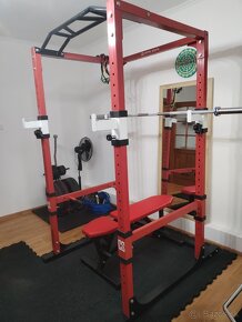 Predám squat rack/silovu klietku zn. Capital sport