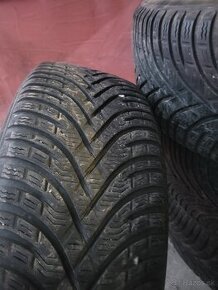 Zimne 215/60 r16