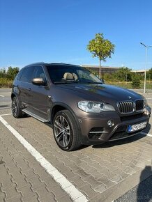 BMW X5 Xdrive50i Individual 4.4 V8 300kw