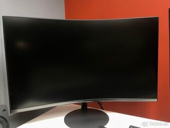 32" SAMSUNG Prehnutý monitor S39C