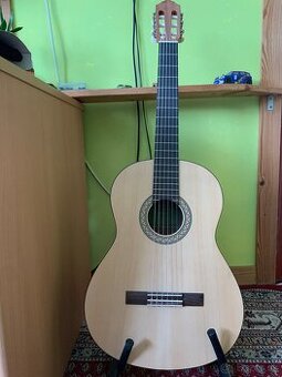 gitara yamaha C 40 M