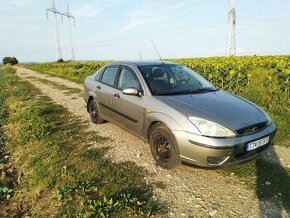 FORD FOCUS 1.6, rok 2004, 228 437km