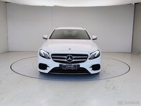 Mercedes-Benz E 220 Premium - 4-Matic 194k 9G Super stav