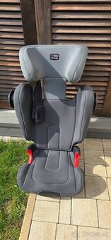 Autosedacku Britax Römer