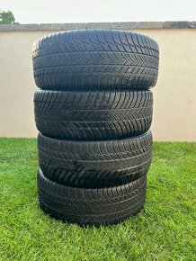 Na predaj zimné pneu bridgestone 235/45 r20