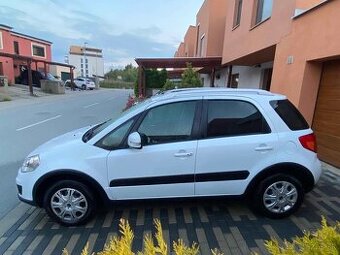 Predám SUZUKI SX4,4X4,rok 2013 -107 645 km