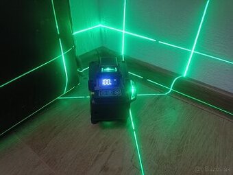 Nivelacny laser