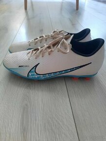 Kopačky Nike mercurial v.42