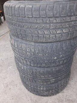 Predam zimnné pneu 205/55 R16