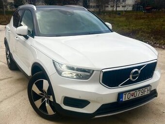 VOLVO XC40 MOMENTUM D3 AUTOMAT