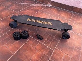 Predám Elektrické longboard Koowheel D3M