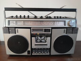 AIWA TPR-945E