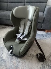 Autosedacka Britax Römer TRIFIX 2 i-size - 1