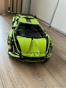 LEGO® Technic Lamborghini Sián FKP 37