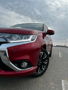 Mitsubishi Outlander Phev 44 000km - 1