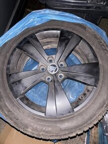 Pirelli 215/55 R17  zimné / škoda superb