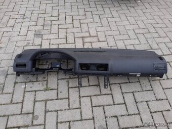 Predam palubnu dosku na skoda octavia facelift rok 98-200 -