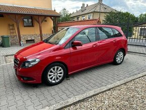 Mercedes Benz B180 benzín,  2012 90KW SK značky