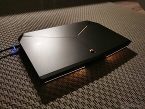 Herný Alienware R3