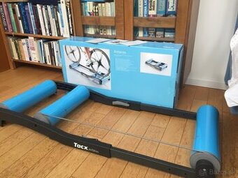 Cyklotrenažér TACX Antares