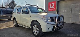 Nissan Pathfinder 2.5 dCi LE