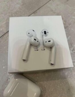 Apple AirPods 2. Generácie