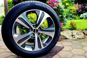 alu R19 5x114,3 pneu 235/55, orig. Kia Sorento, Sportage - 1