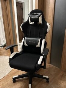 Dxracer stolička